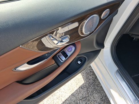 Used 2019 Mercedes-Benz C 300 Coupe image 9