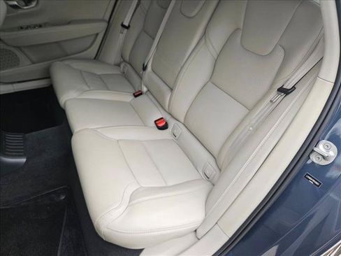 Used 2024 Volvo S90 T8 Ultimate w/ Lounge Package AWD/4WD image 15
