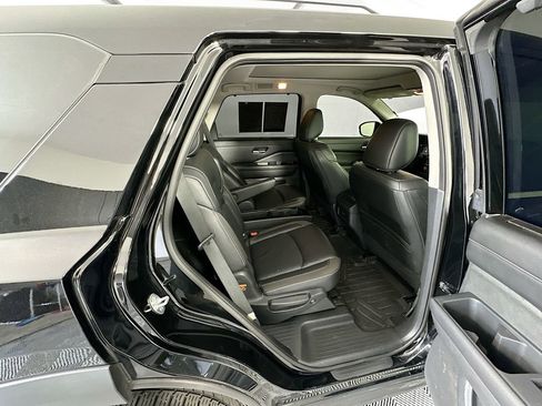 Used 2023 Nissan Pathfinder SL w/ SL Premium Package image 29