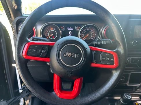 Used 2018 Jeep Wrangler Sport AWD/4WD image 17