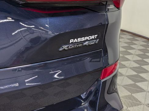 Used 2024 BMW X5 xDrive40i w/ M Sport Package image 12