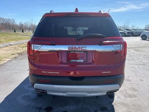 Used 2023 GMC Acadia SLT AWD/4WD image 9