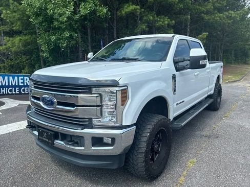 Used 2018 Ford F250 Lariat w/ FX4 Off-Road Package AWD/4WD image 3