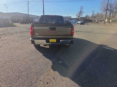 Used 2014 GMC Sierra 1500 SLT w/ Driver Alert Package image 4