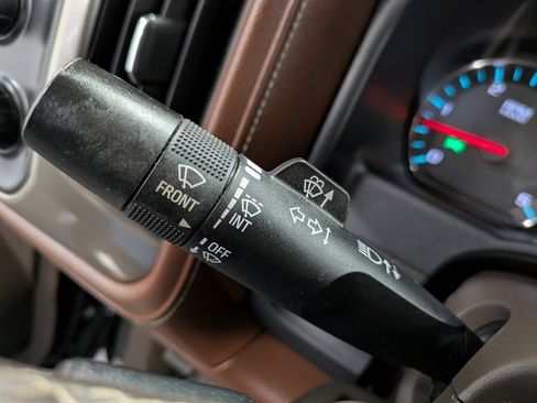 Used 2016 Chevrolet Silverado 2500 High Country w/ Duramax Plus Package image 16