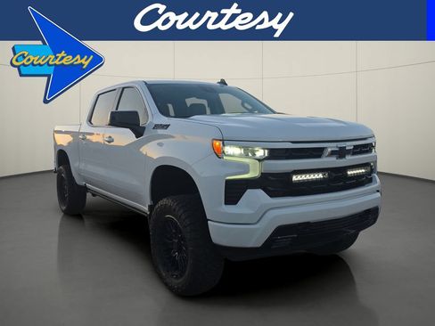Used 2024 Chevrolet Silverado 1500 RST w/ Convenience Package II AWD/4WD image 1