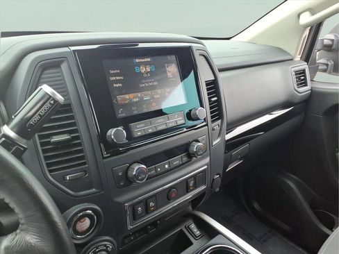 Certified 2024 Nissan Titan SV w/ SV Convenience Package image 32