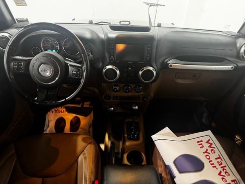 Used 2018 Jeep Wrangler Unlimited Sahara w/ Dual Top Group image 27