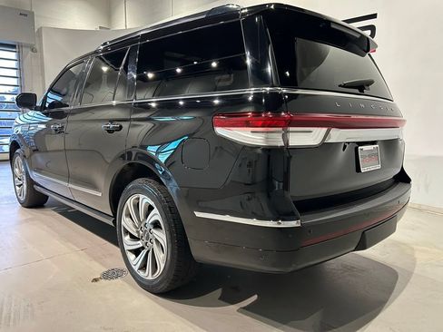 Used 2024 Lincoln Navigator Reserve w/ Equipment Group 201A AWD/4WD image 5