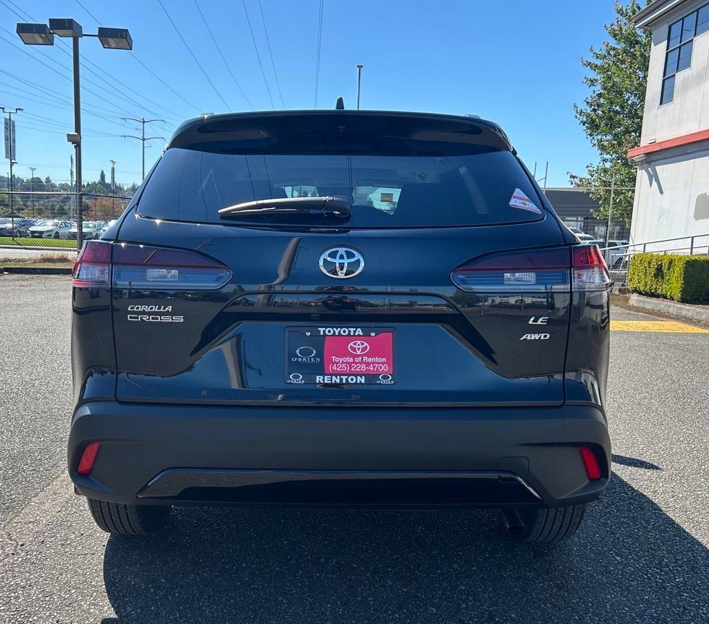 New 2026 Toyota Corolla Cross LE w/ Moonroof Package AWD/4WD image 6