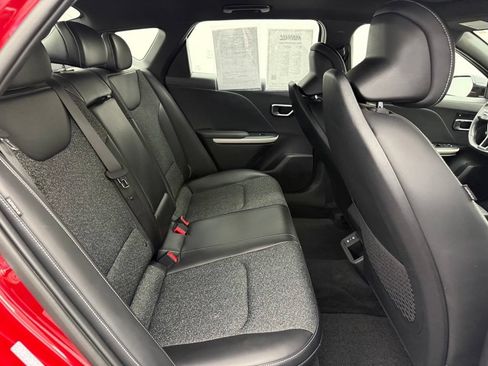 Used 2025 Kia K4 GT-Line w/ GT-Line Sunroof Package FWD image 38