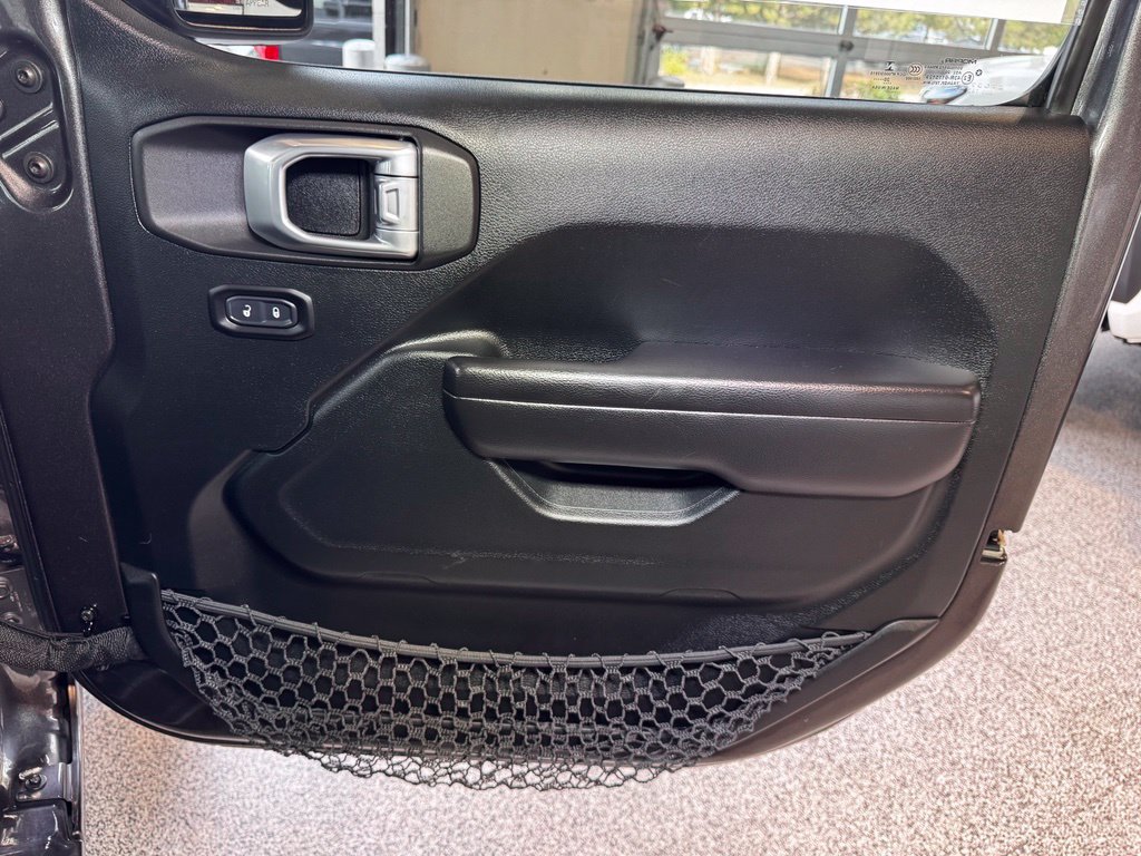 Used 2021 Jeep Wrangler Unlimited Sport AWD/4WD image 39