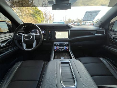 Used 2024 GMC Yukon XL Denali image 56