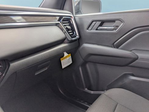 New 2026 GMC Canyon Elevation w/ Convenience Package image 28