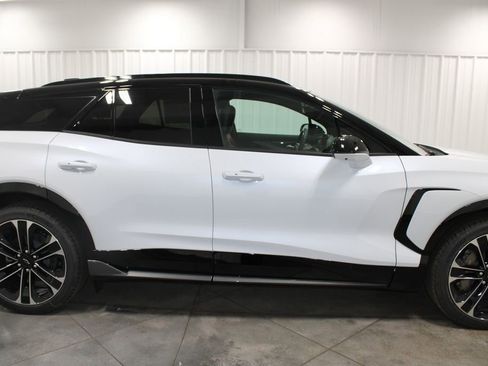 New 2026 Chevrolet Blazer EV SS image 11