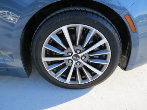 Used 2018 Lincoln MKZ Premiere image 7