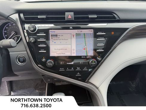 Used 2020 Toyota Camry XLE w/ Driver Assist Package image 9