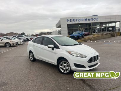 Used 2015 Ford Fiesta SE