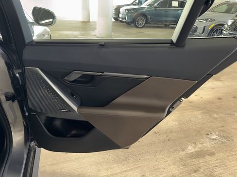 Certified 2025 BMW 530i image 11