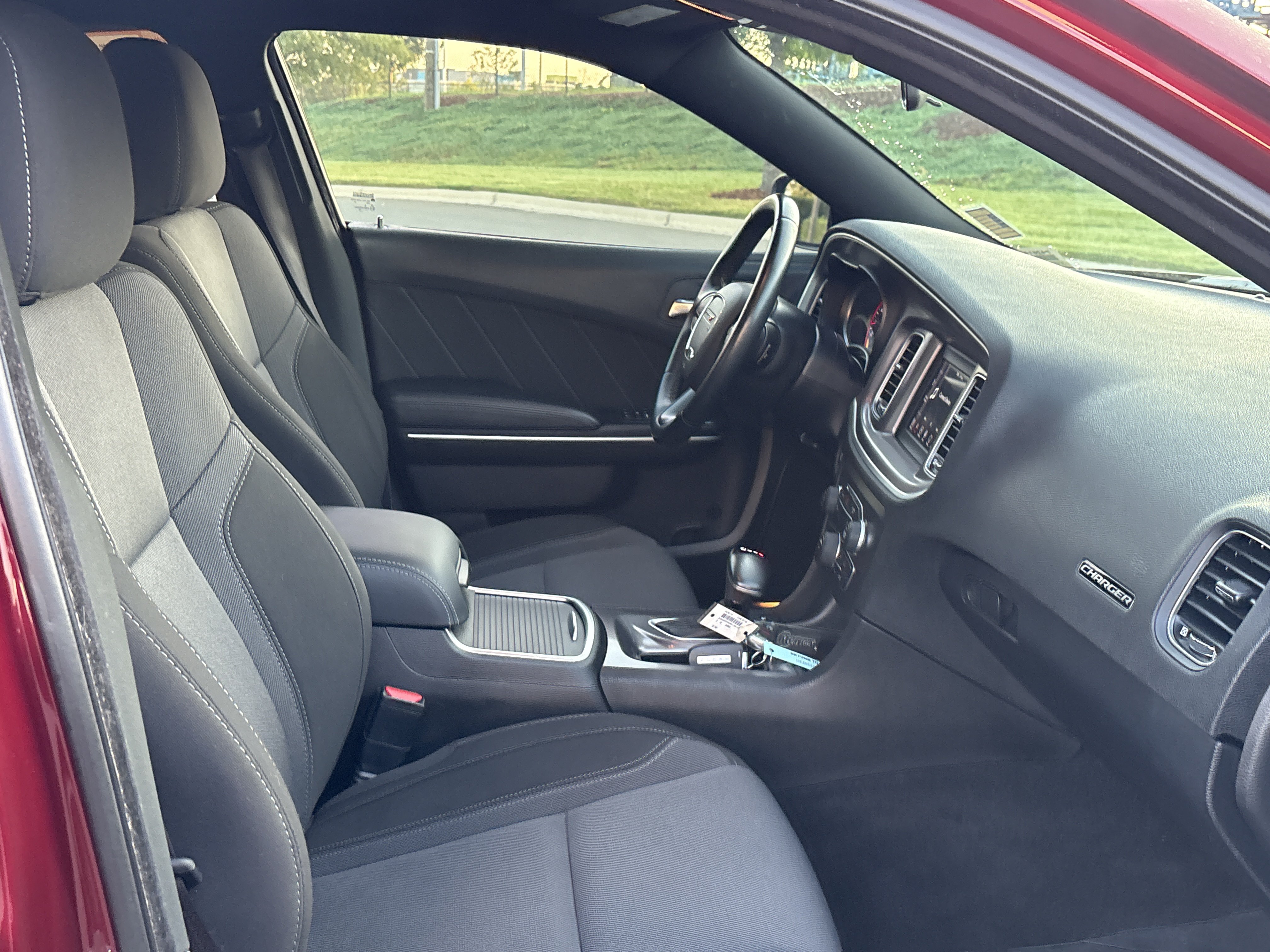 Used 2022 Dodge Charger SXT RWD image 24