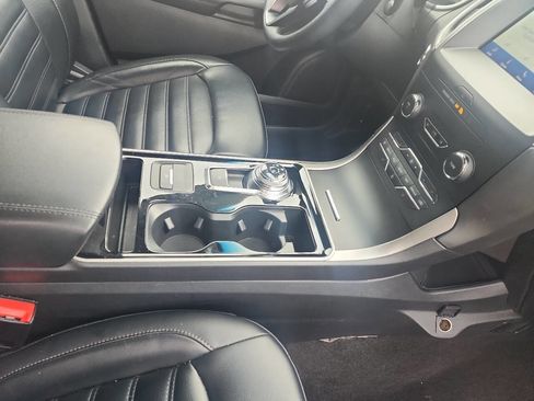 Used 2020 Ford Edge SEL image 20