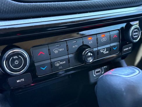 Used 2022 Jeep Compass Trailhawk w/ Trailhawk Convenience Group image 30