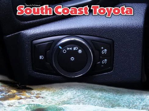 Used 2018 Ford EcoSport Titanium image 38