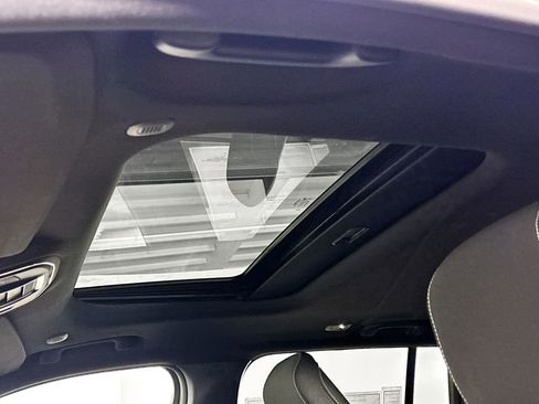 New 2025 Jeep Grand Cherokee Laredo X w/ Luxury Tech Group I image 18