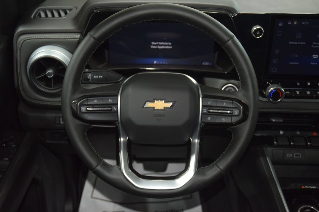 Used 2024 Chevrolet Colorado LT w/ LT Convenience Package III AWD/4WD image 39