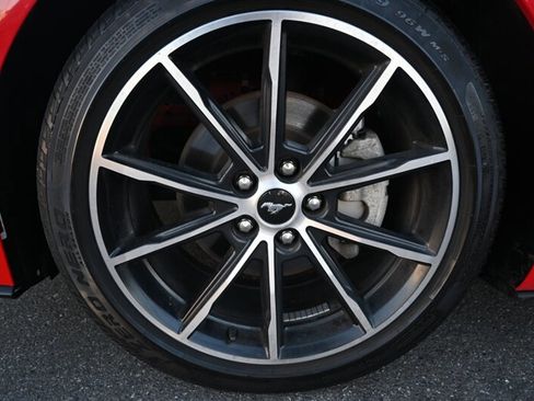 Used 2020 Ford Mustang Coupe RWD image 15