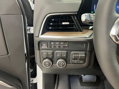 New 2026 Chevrolet Tahoe High Country AWD/4WD image 13
