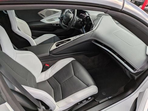 Used 2023 Chevrolet Corvette Stingray 2dr Coupe w/2LT image 13