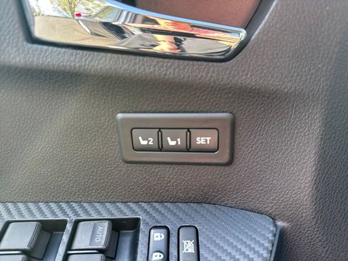 Used 2015 Toyota RAV4 Limited image 35