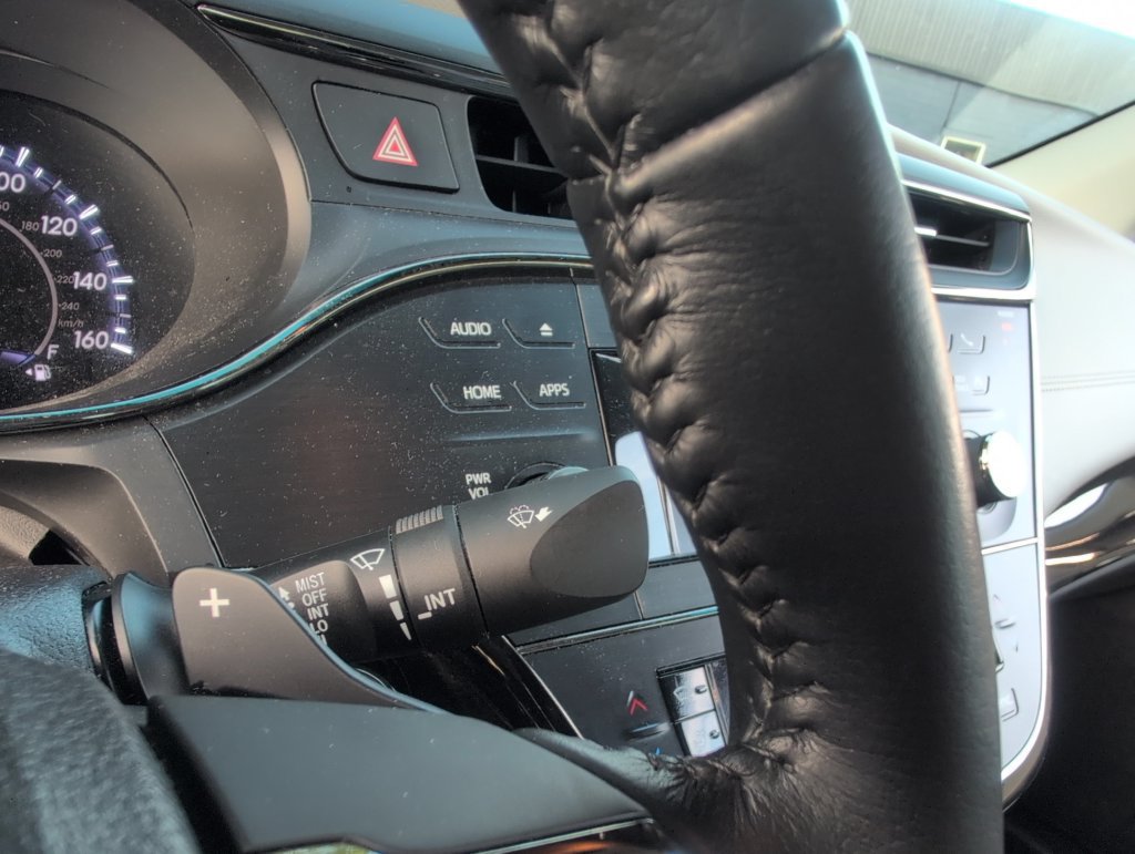 Used 2015 Toyota Avalon XLE FWD image 23