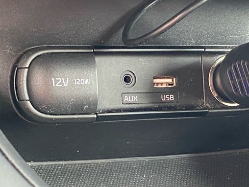 Used 2017 Kia Soul FWD image 11