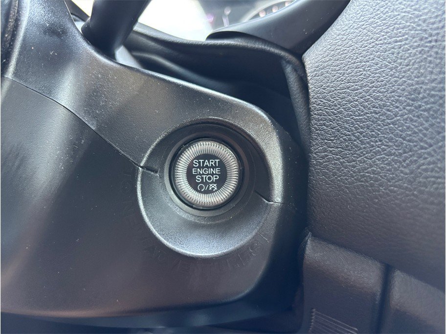 Used 2023 Jeep Renegade Latitude AWD/4WD image 24