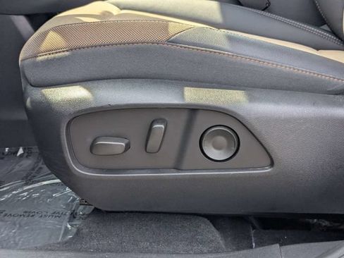 Used 2026 Chevrolet Equinox ACTIV w/ Convenience Package III AWD/4WD image 19