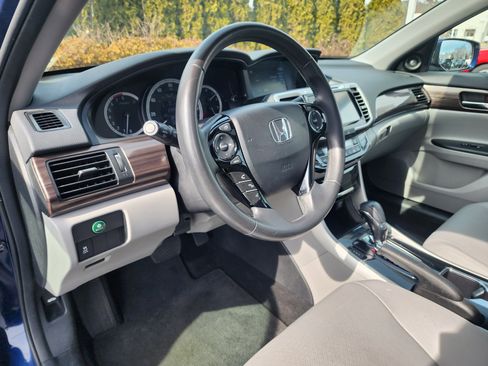 Used 2017 Honda Accord EX-L image 20
