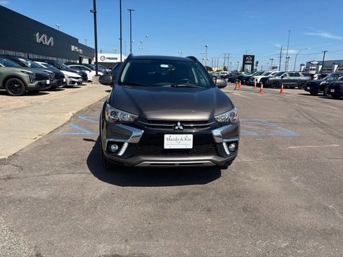Used 2018 Mitsubishi Outlander Sport SEL AWD/4WD image 2
