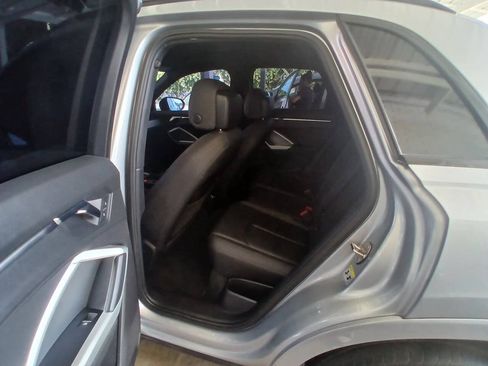 Used 2020 Audi Q3 2.0T Premium w/ Convenience Package AWD/4WD image 10