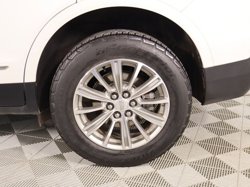 Used 2018 Cadillac XT5 Luxury w/ Driver Awareness Package image 20