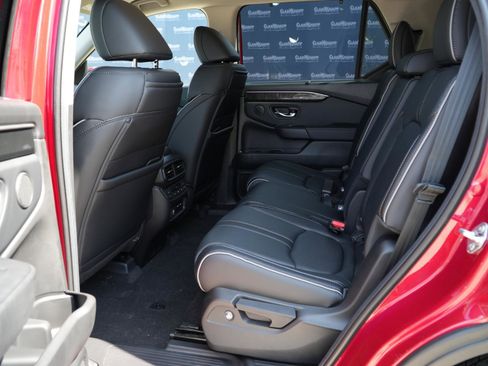 Used 2025 Honda Pilot Elite image 19