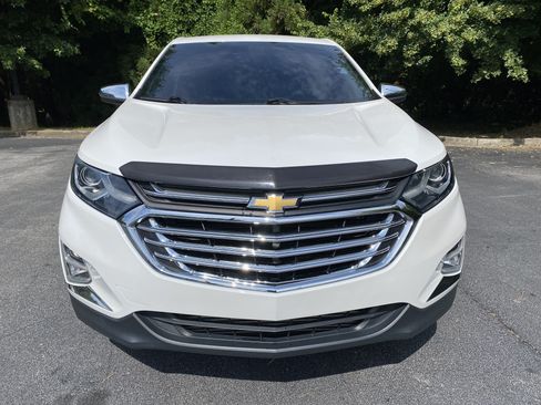 Used 2018 Chevrolet Equinox LT FWD image 3