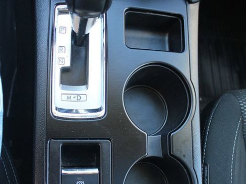 Used 2017 Subaru Outback 2.5i Premium image 20