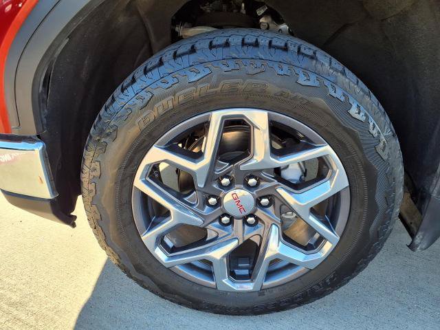Used 2025 GMC Sierra 1500 SLT AWD/4WD image 22