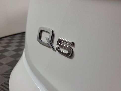 Used 2021 Audi Q5 2.0T Premium Plus w/ Premium Plus Package AWD/4WD image 8