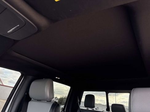 Used 2024 Ford F150 Lightning Lariat image 22