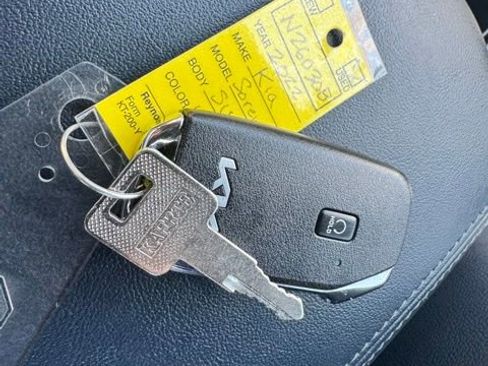 Used 2022 Kia Sorento SX Prestige w/ Panoramic Sunroof Package AWD/4WD image 36