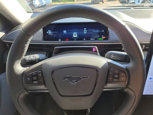 Certified 2025 Ford Mustang Mach-E Premium image 24