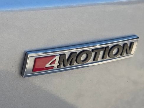 Used 2021 Volkswagen Atlas SEL Premium image 19